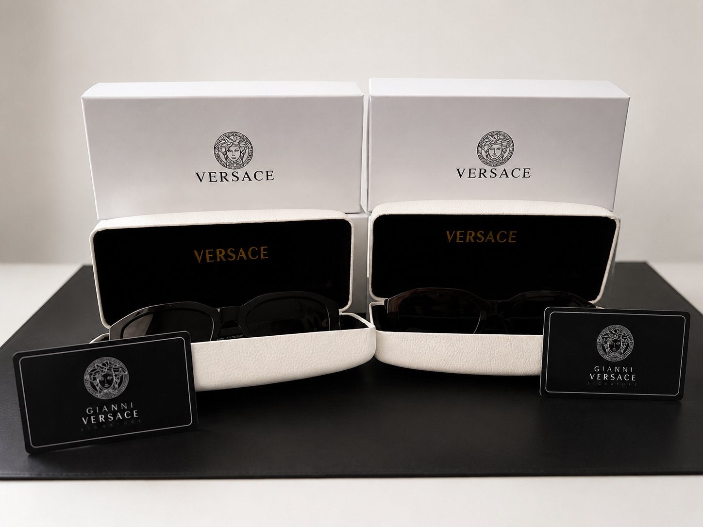 Gianni Versace Zonnebrillen, Sieraden, Tassen en Uiterlijk, Zonnebrillen en Brillen | Dames, Zo goed als nieuw, Zonnebril, Gianni Versace