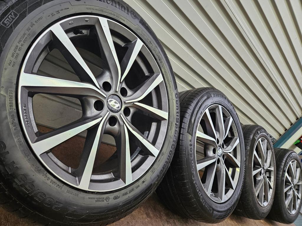 19 inch velgen banden Kia Sportage Mazda CX 7, Auto-onderdelen, Banden en Velgen, Gebruikt, Banden en Velgen, 17 inch, Ophalen of Verzenden