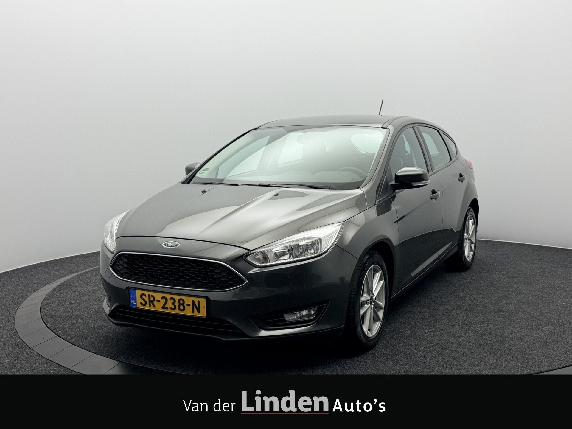 Ford Focus 1.0 Lease Edition | Navigatie | Carplay&Android |, Gebruikt, Navigatiesysteem, 635 kg, Bedrijf
