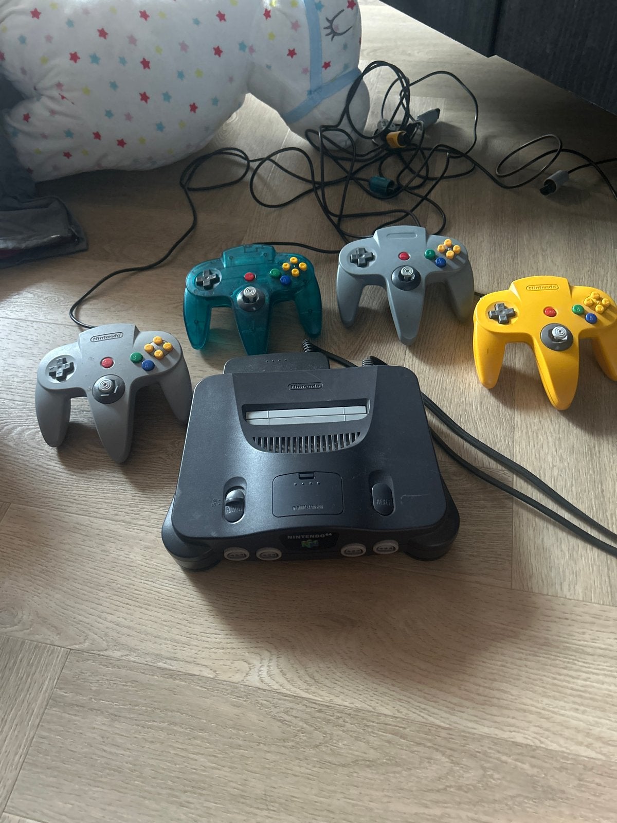 Nintendo 64 Console met 4 Controllers, Ophalen, Gebruikt, Met 3 controllers of meer