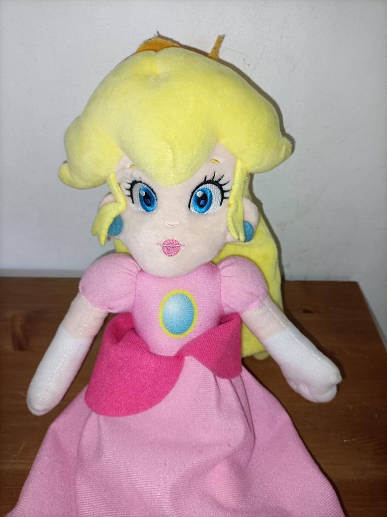 Prinses Peach knuffel 38 cm groot, Ophalen of Verzenden, Zo goed als nieuw, Barbie