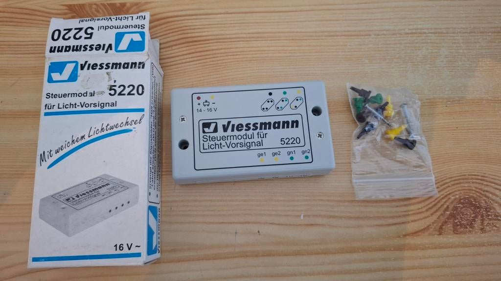 Viessmann 5220 Steuermodul voor Licht-Vorsignal (Nieuw), Overige merken, Wisselstroom, Overige typen, Nieuw