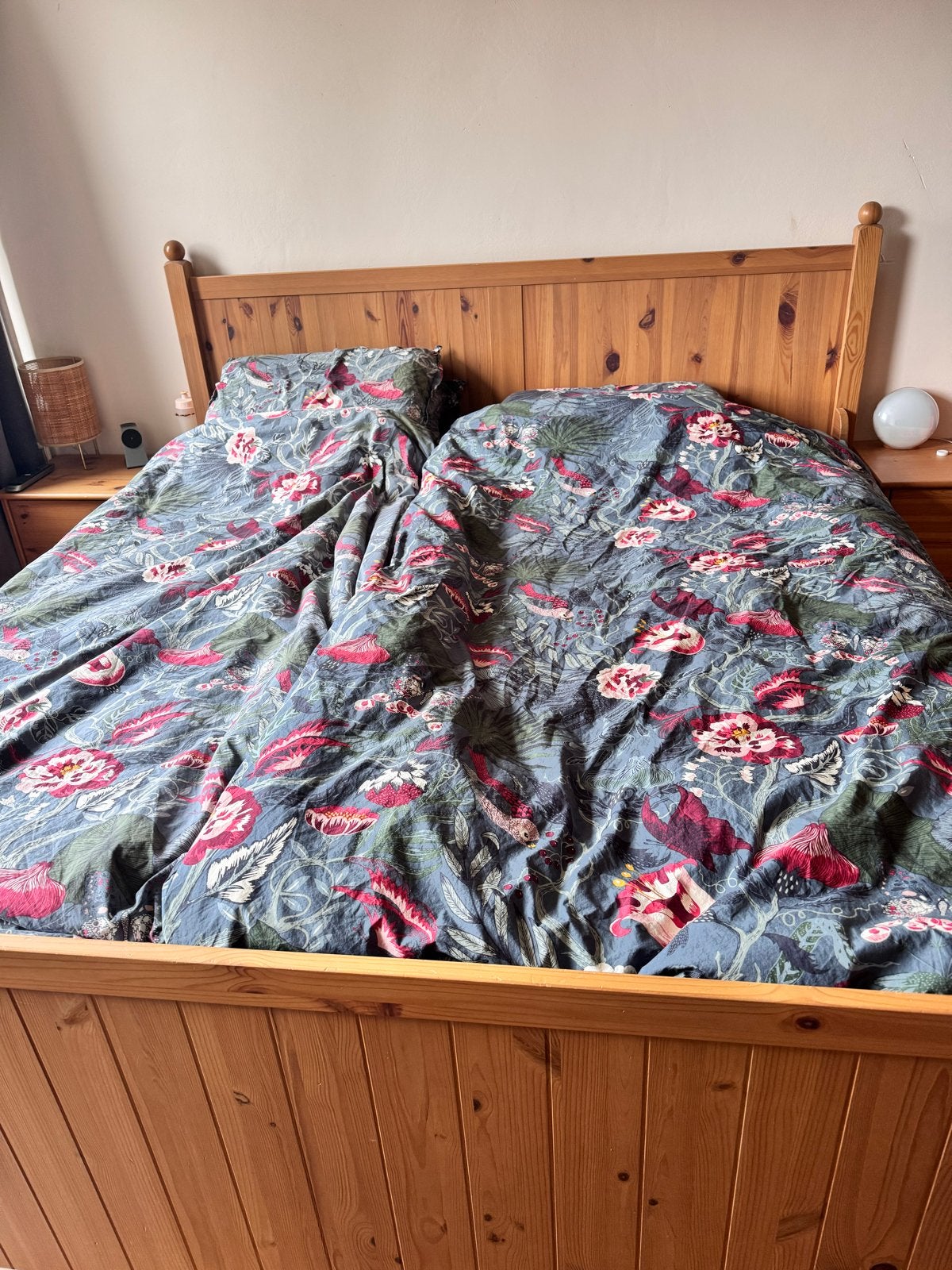 Massief houten bed opberglades, nachtkastjes+lade tv meubel, Huis en Inrichting, Slaapkamer | Bedden, Ophalen, Bruin, Tweepersoons