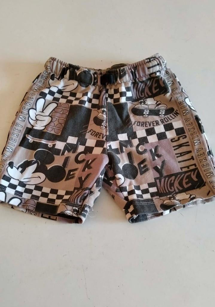 korte short Mickey maat 86 Zara, Broekje, Ophalen of Verzenden, Zo goed als nieuw, Zara
