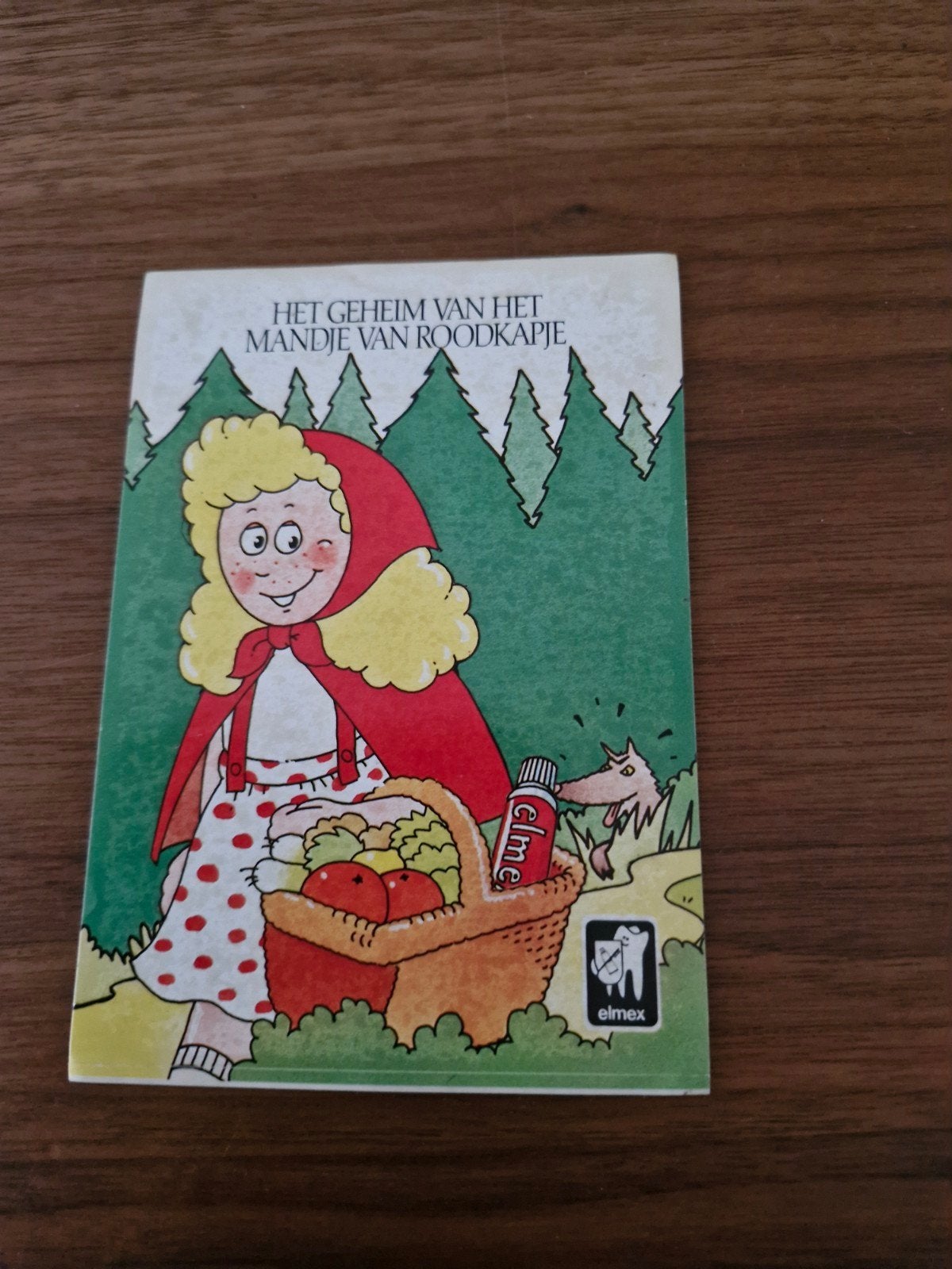 8945 Elmex Roodkapje sticker - Het geheim van het mandje, Ophalen of Verzenden, Gebruikt, Film, Tv of Omroep