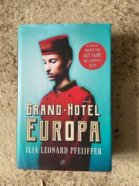 Grand Hotel Europa roman van Ilja Leonard Pfeijffer, Boeken, Romans, Europa overig, Ilja Leonard Pfeijffer, Nieuw, Ophalen of Verzenden