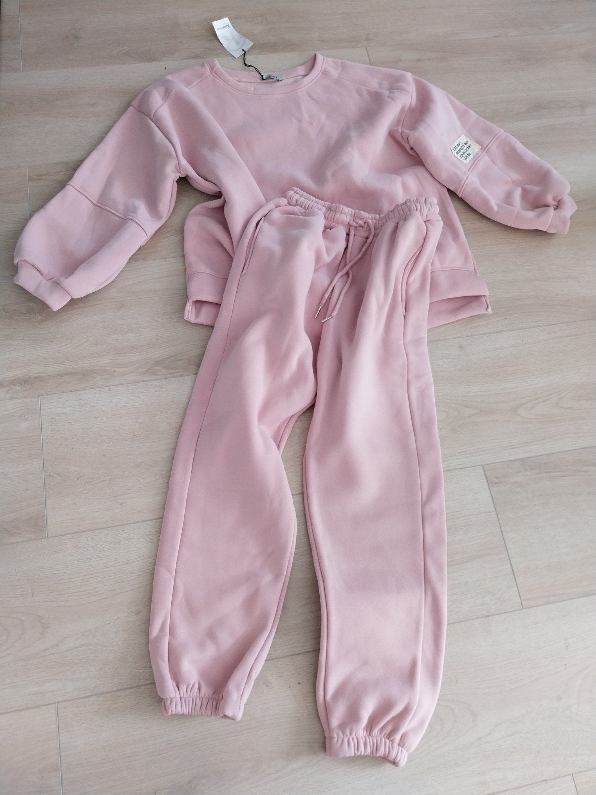 Zacht roze joggingspak, Ophalen of Verzenden, Nieuw, Maat 38/40 (M), Roze