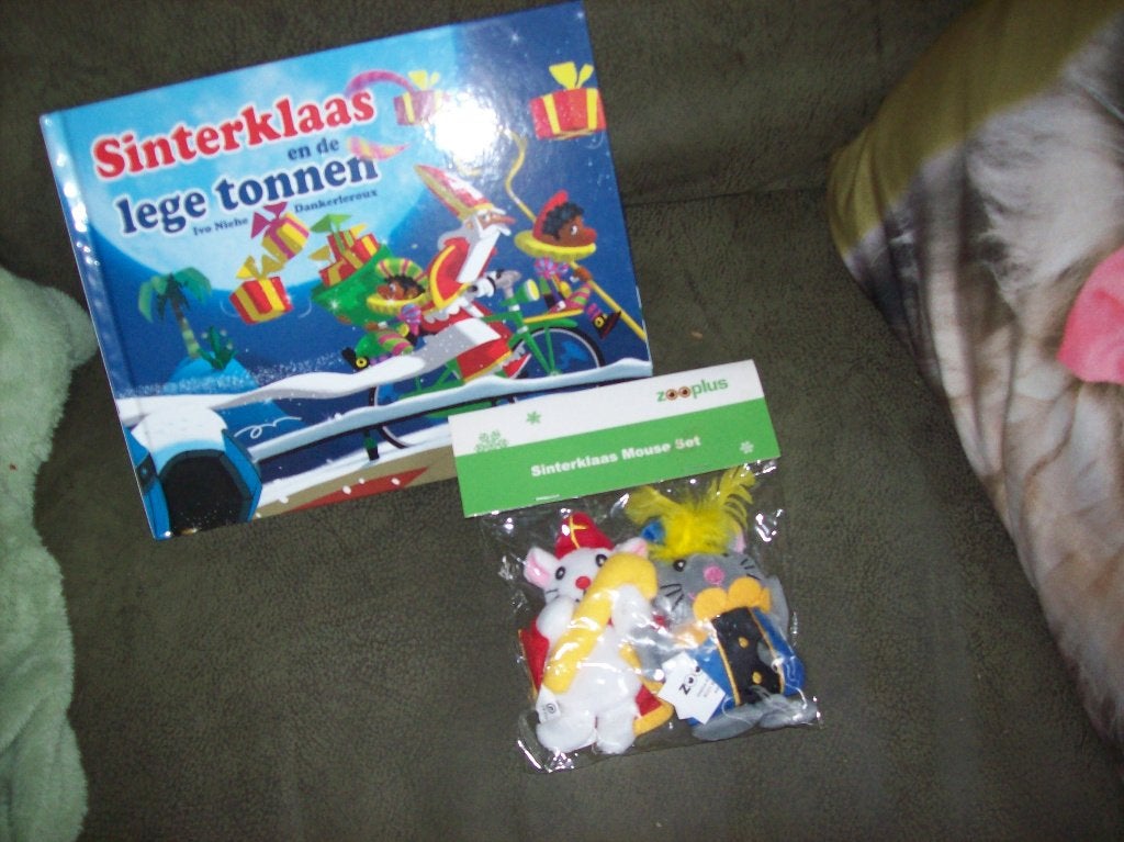 sinterklaasboek 2013 Ivo Niehe  en nieuw zooplus set, Diversen, Ophalen, Zo goed als nieuw