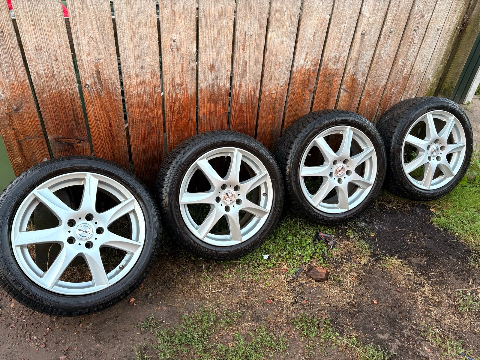 Enzo velgen met Goodyear Vector 4Seasons Gen-3 banden, Gebruikt, Banden en Velgen, 17 inch, All Season