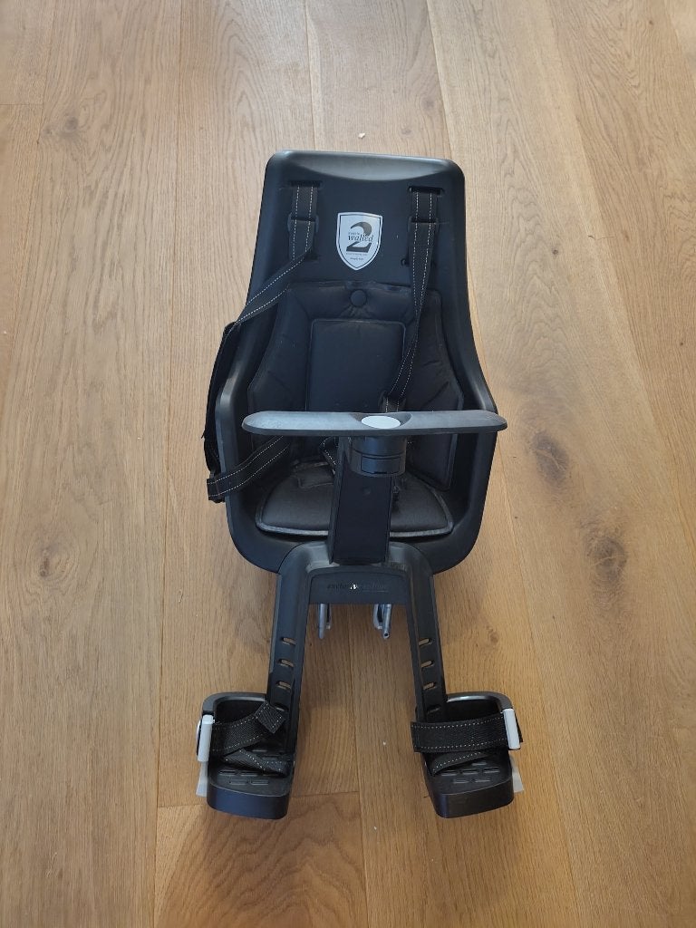 bobike fietsstoeltje, Ophalen, Voetsteuntjes, Voorzitje, Zo goed als nieuw