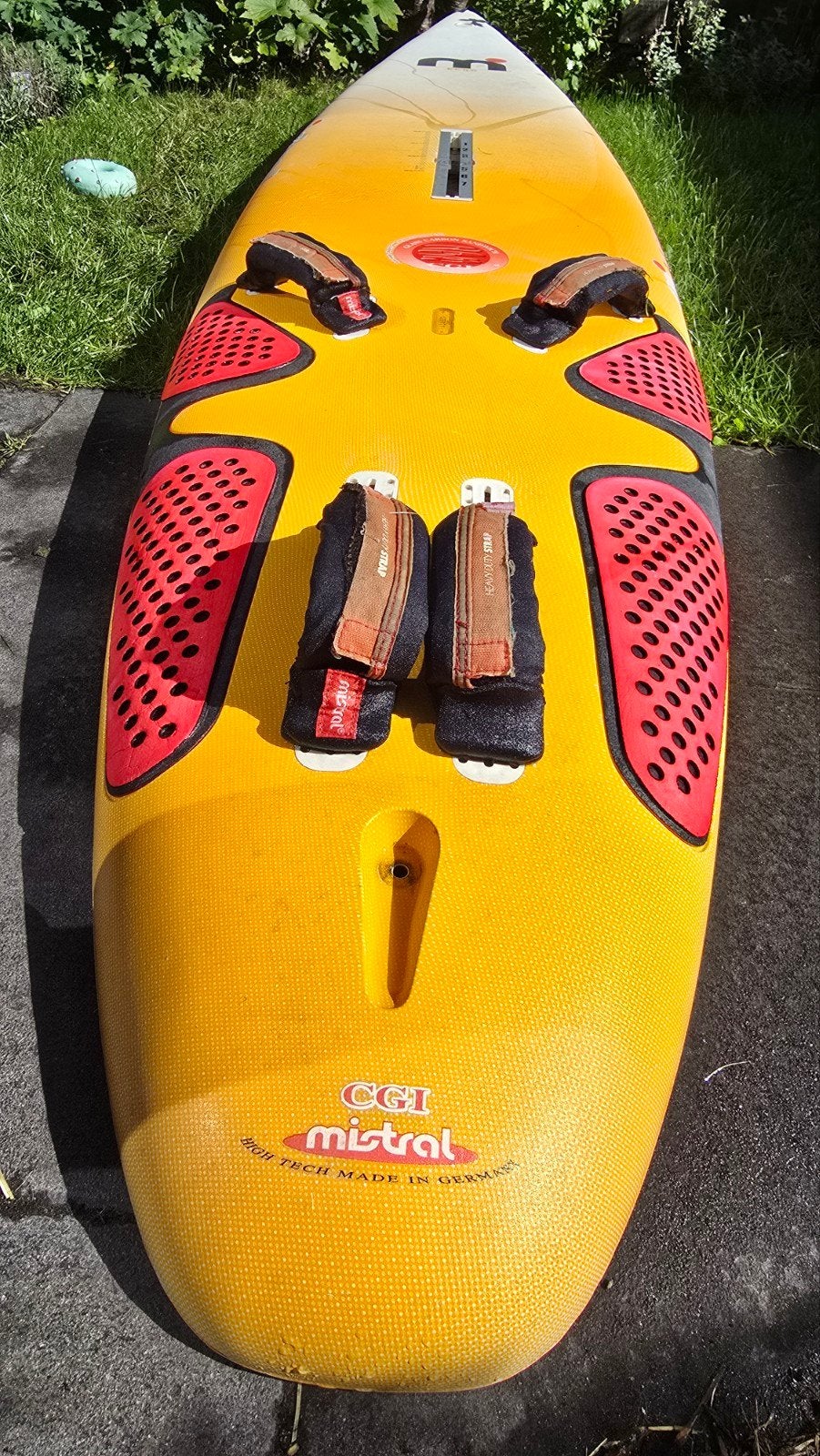 Mistral Echo Windsurfplank - izgs, Watersport en Boten, Ophalen, Met voetbanden, Zo goed als nieuw, Plank