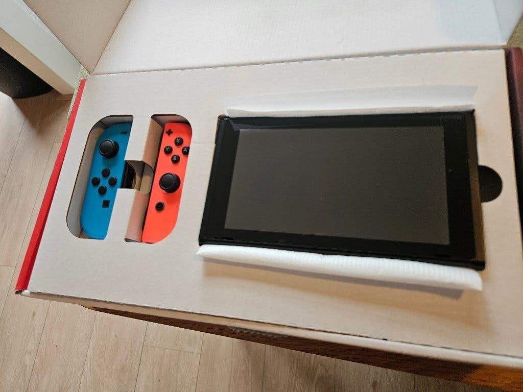 Nintendo Switch V2 - zeer nette staat - krasvrij scherm, Ophalen of Verzenden, Zo goed als nieuw, Met 2 controllers, Switch Original