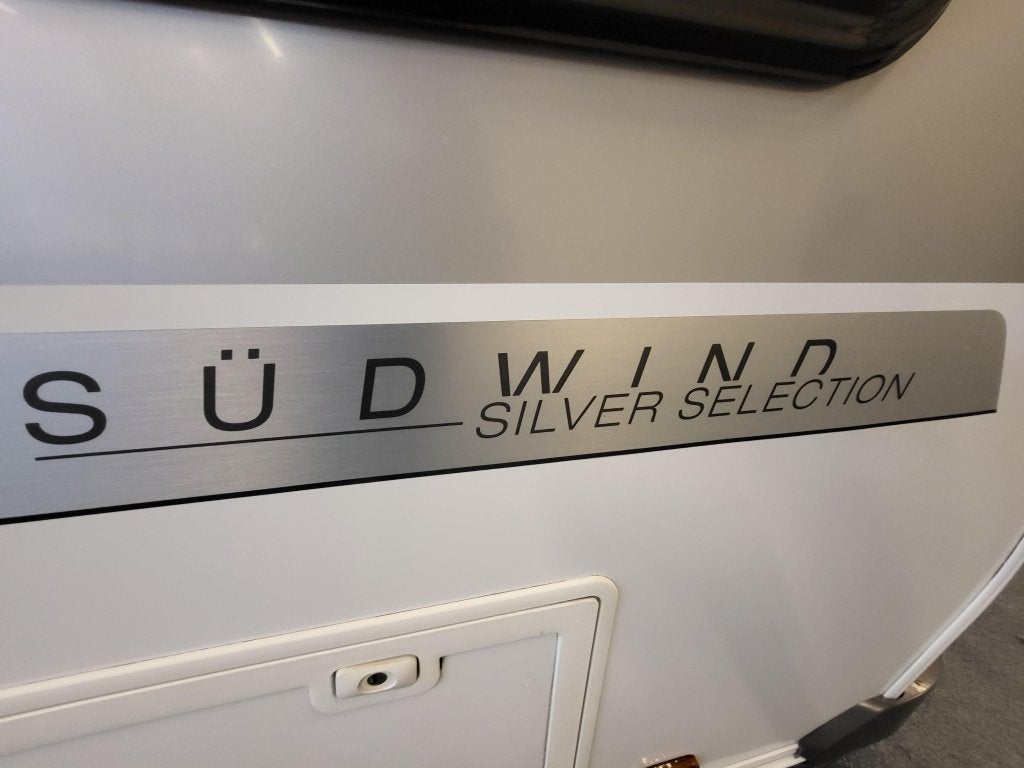 Knaus Sudwind 460 EU; cassetteluifel, mover, voortent Unico, Rondzit, Bedrijf, Knaus, Overige typen