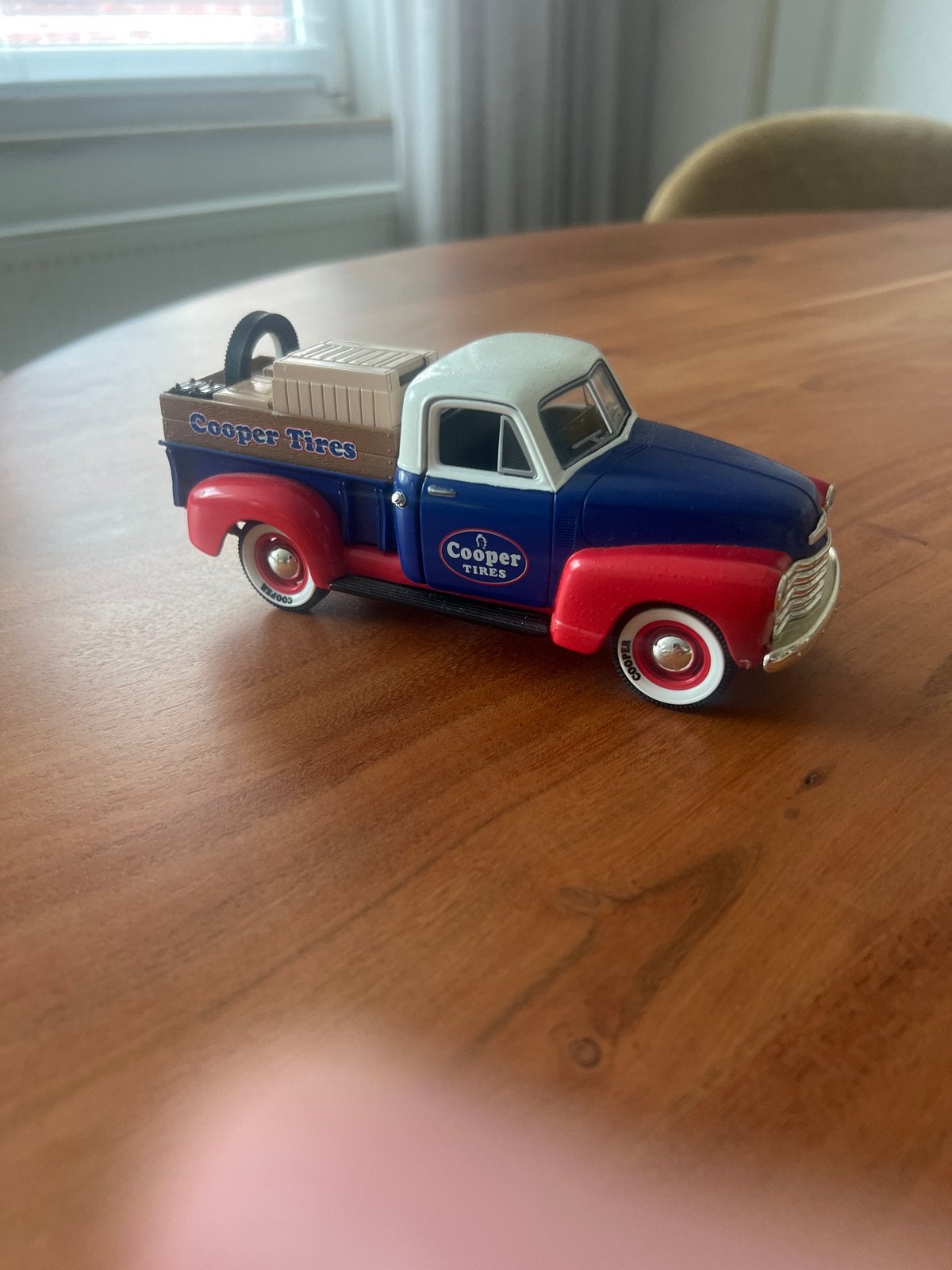 Vintage Cooper Tires Chevrolet Pickup Truck Model, Ophalen of Verzenden, Zo goed als nieuw, Overige merken