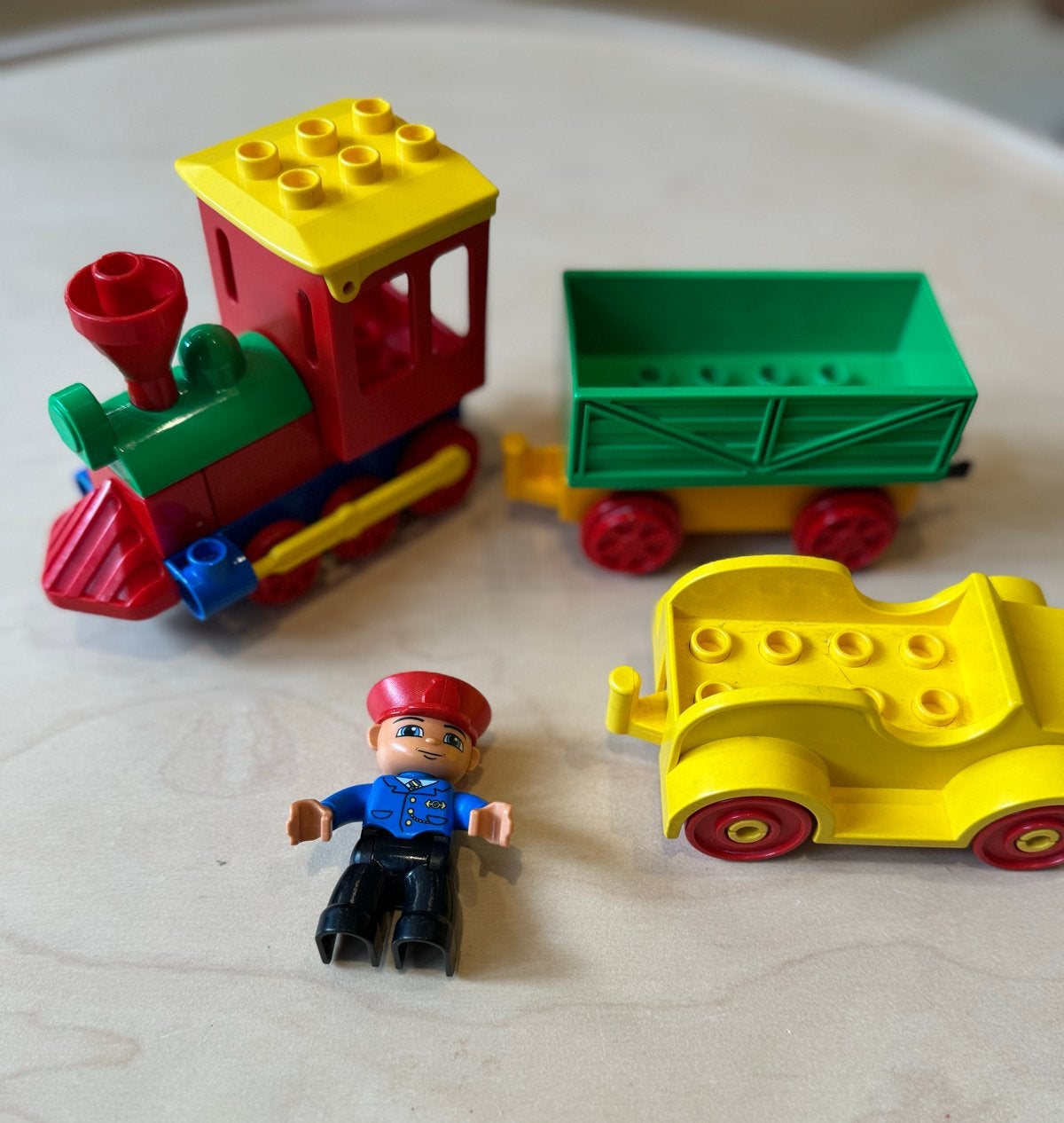 Duplo Trein met machinist en auto, Ophalen, Inclusief minifiguren, Gebruikt, Duplo