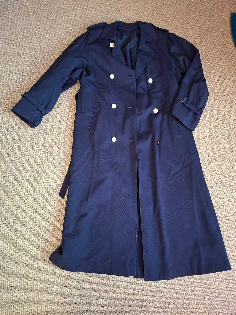 Donkerblauwe Trenchcoat met Gouden Knopen, Blauw, Ophalen of Verzenden, Zo goed als nieuw, Menuetto