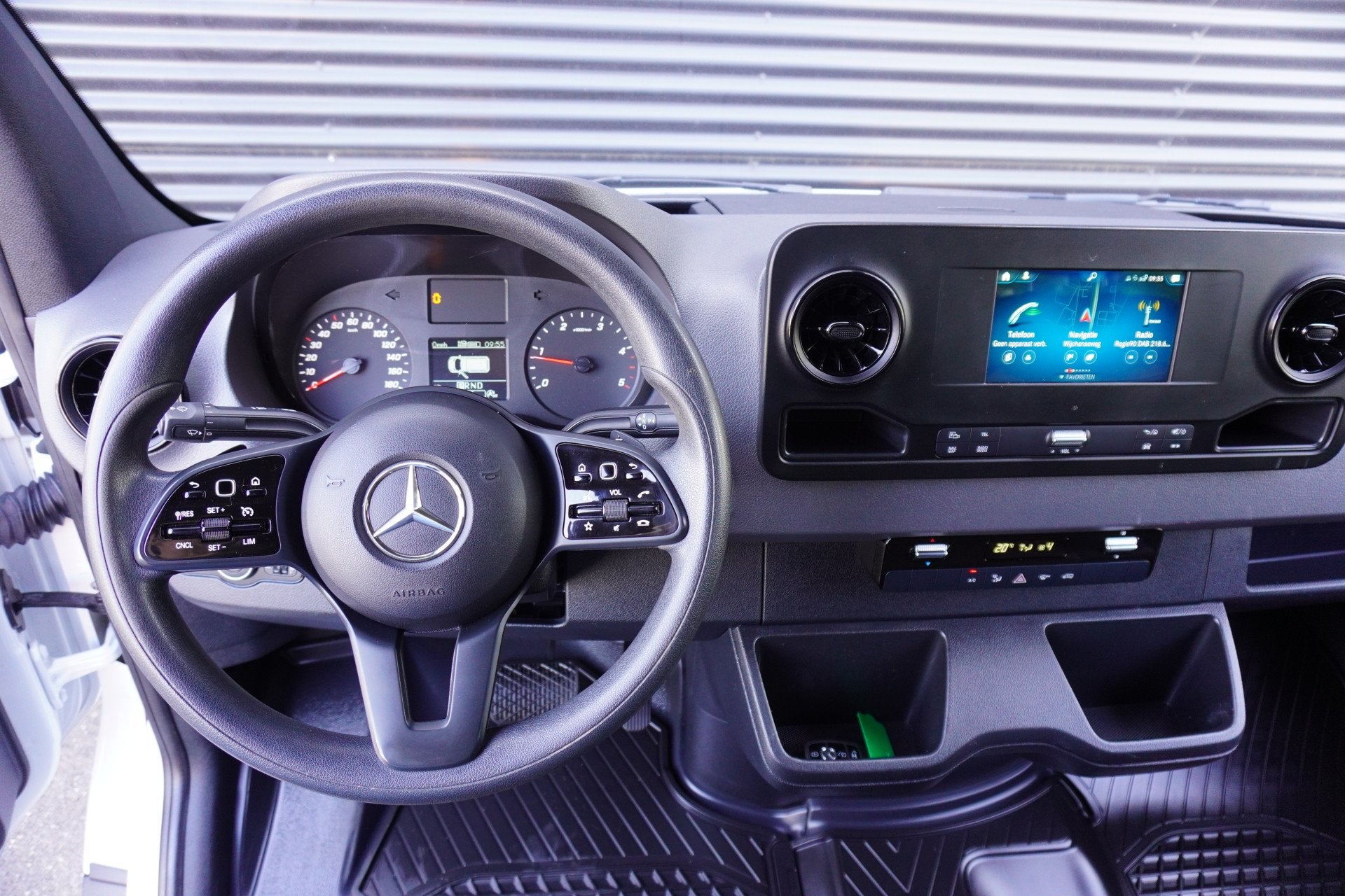 Mercedes-Benz Sprinter 317 170pk Automaat L3H2 Dubbele cabin, Automaat, Achterwielaandrijving, Gebruikt, Euro 6