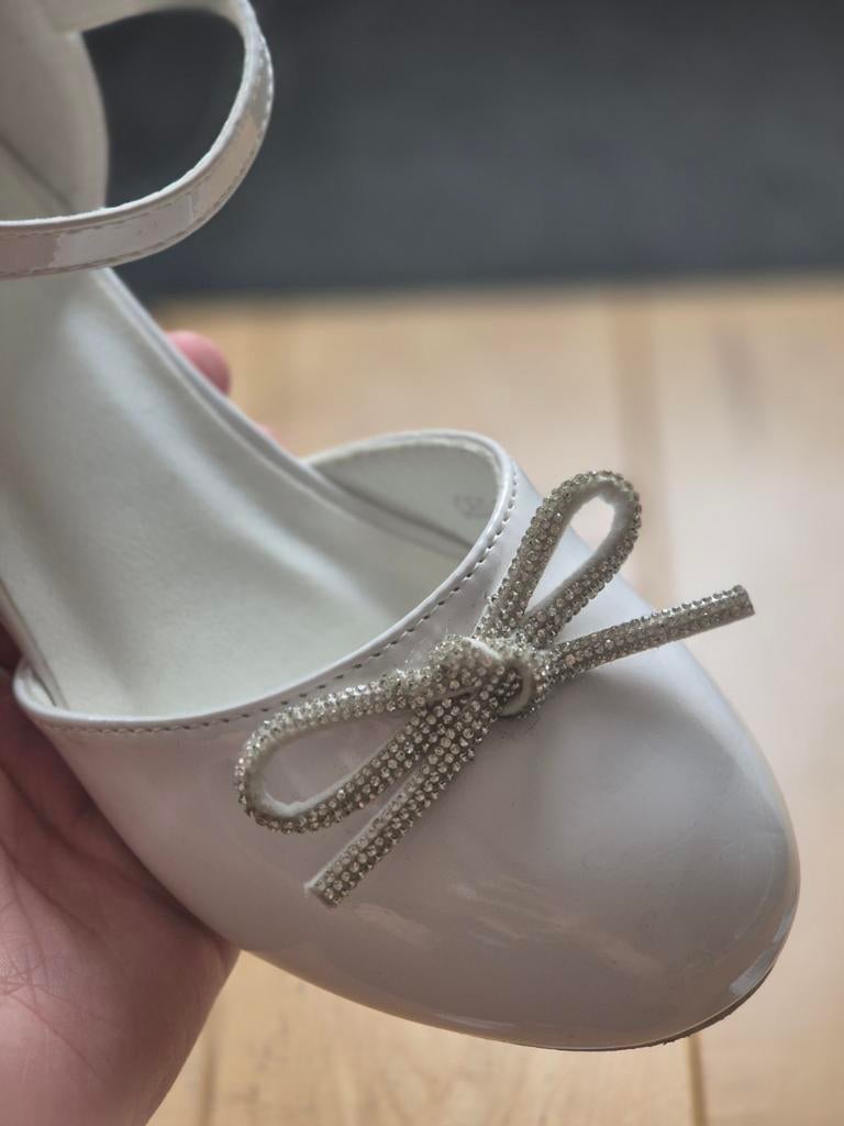 Schoenen voor eerste communie of bruiloft maat 34, Kinderen en Baby's, Kinderkleding | Schoenen en Sokken, Ophalen of Verzenden