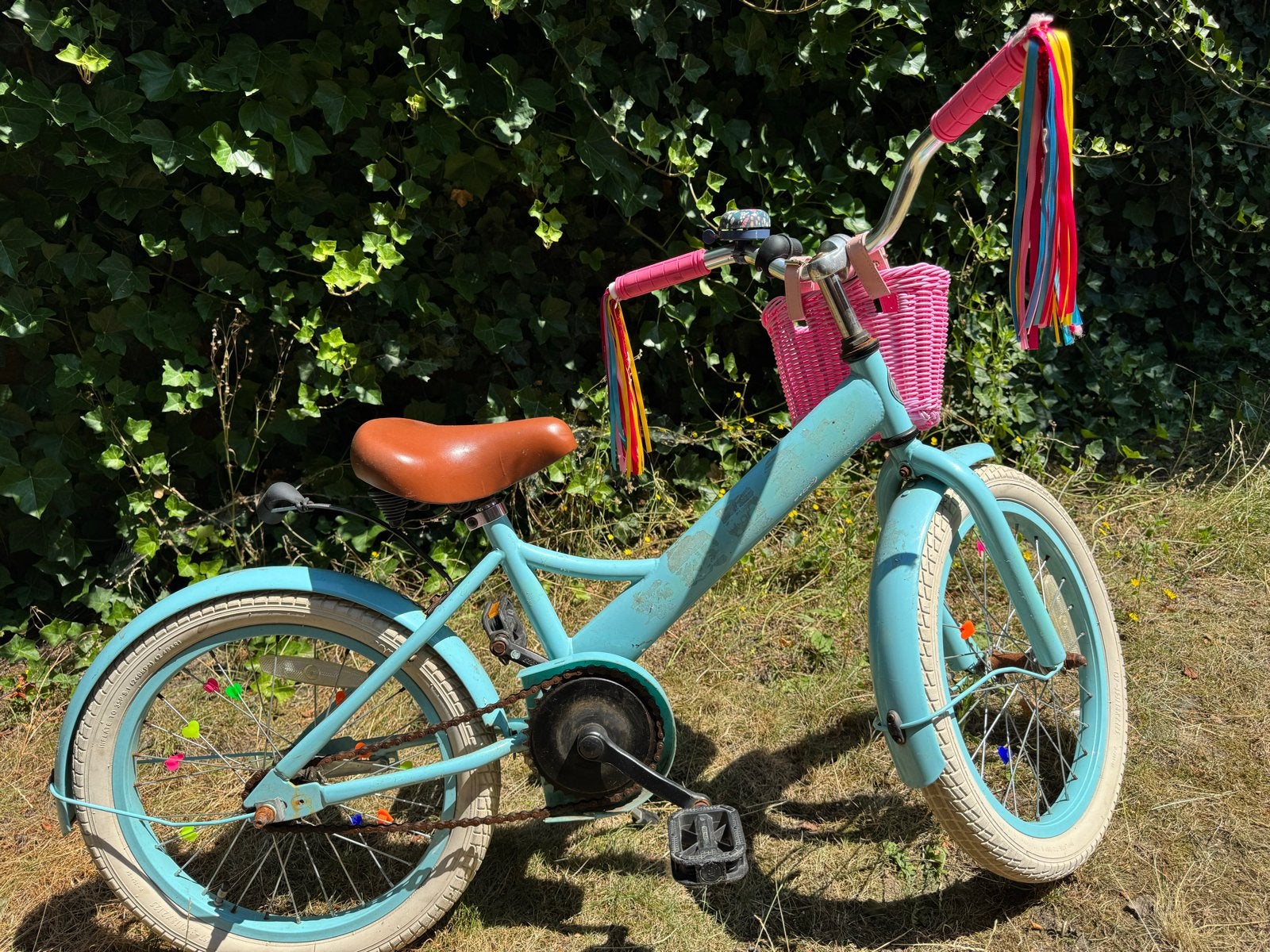 Kinderfiets 20 inch met mandje en slingers, Ophalen, Gebruikt, Terugtraprem, 16 tot 20 inch