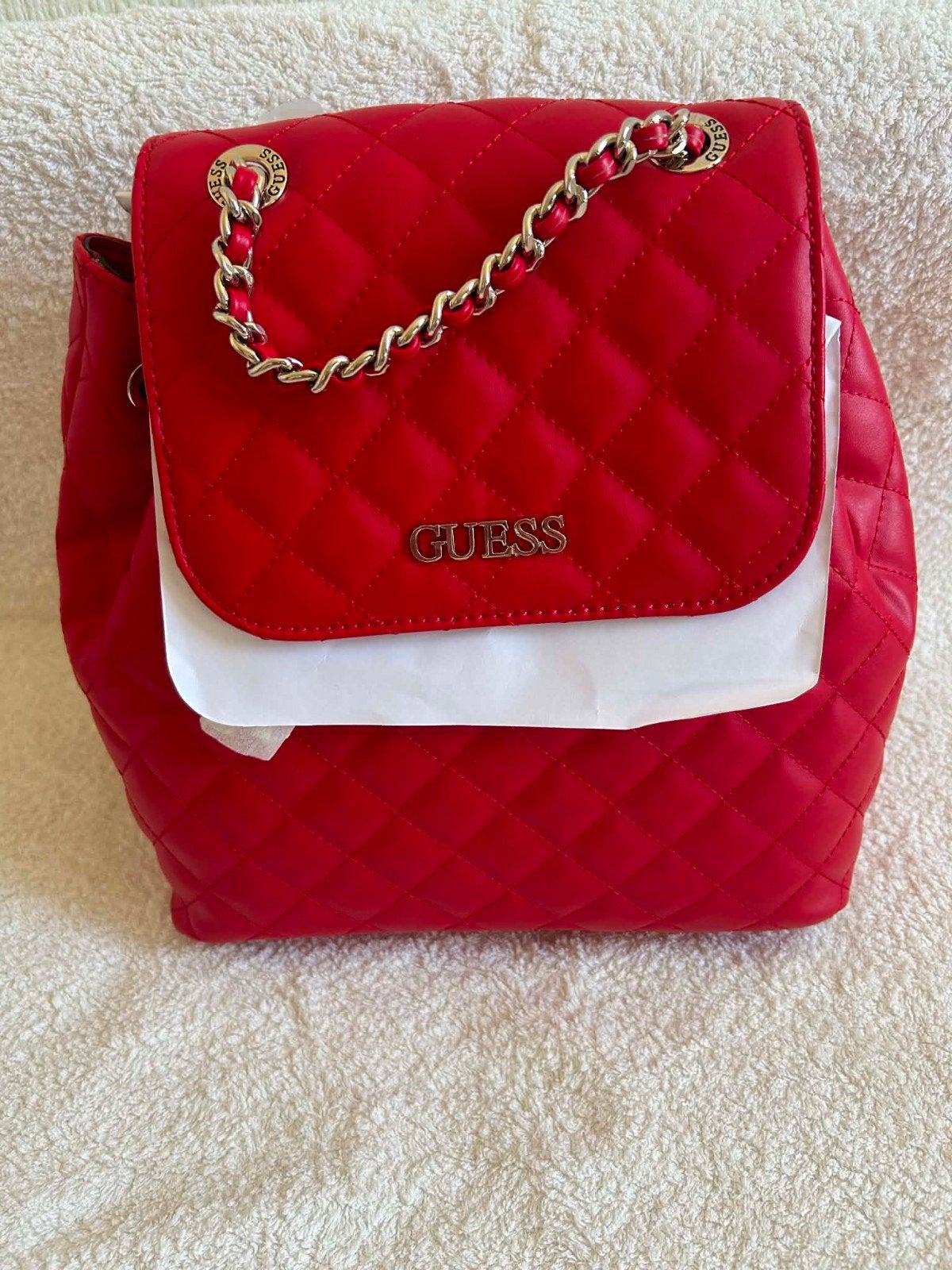 Nieuwe Guess Illy rugzak rood - met labels en stofzak, Overige merken, 25 tot 40 cm, Nieuw, Ophalen of Verzenden