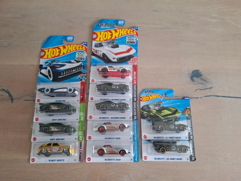 Hot Wheels Corvette mainlines 1/5, Ophalen of Verzenden, Nieuw, Auto