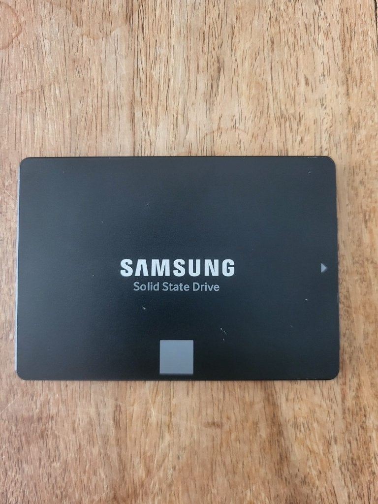 Samsung SSD 860 EVO 250GB, Computers en Software, Intern, Verzenden, Zo goed als nieuw, Samsung