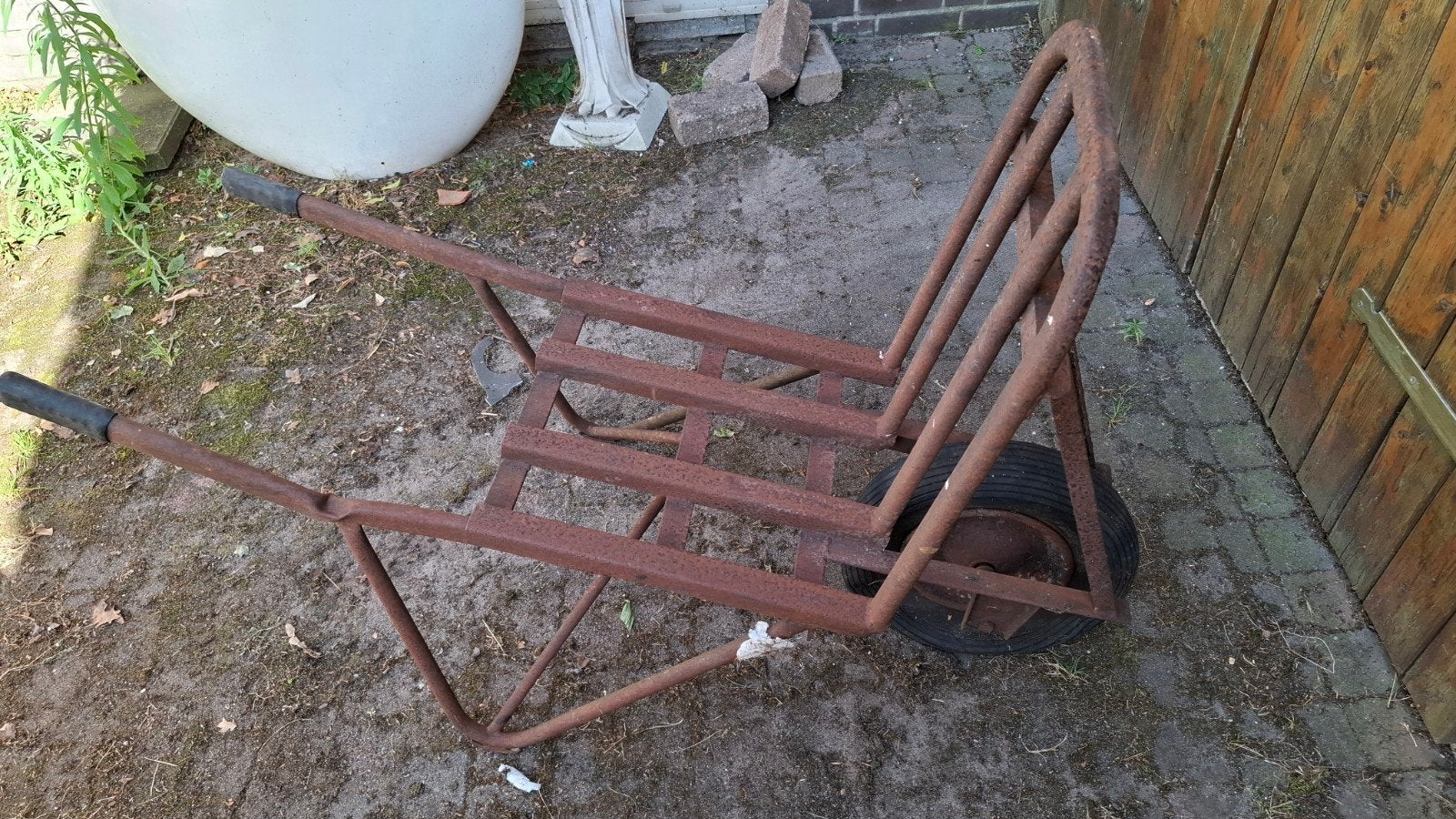 Stenenwagen - band moet worden vervangen, Tuin en Terras, Ophalen, Gebruikt, Handmatig, Tweewielig