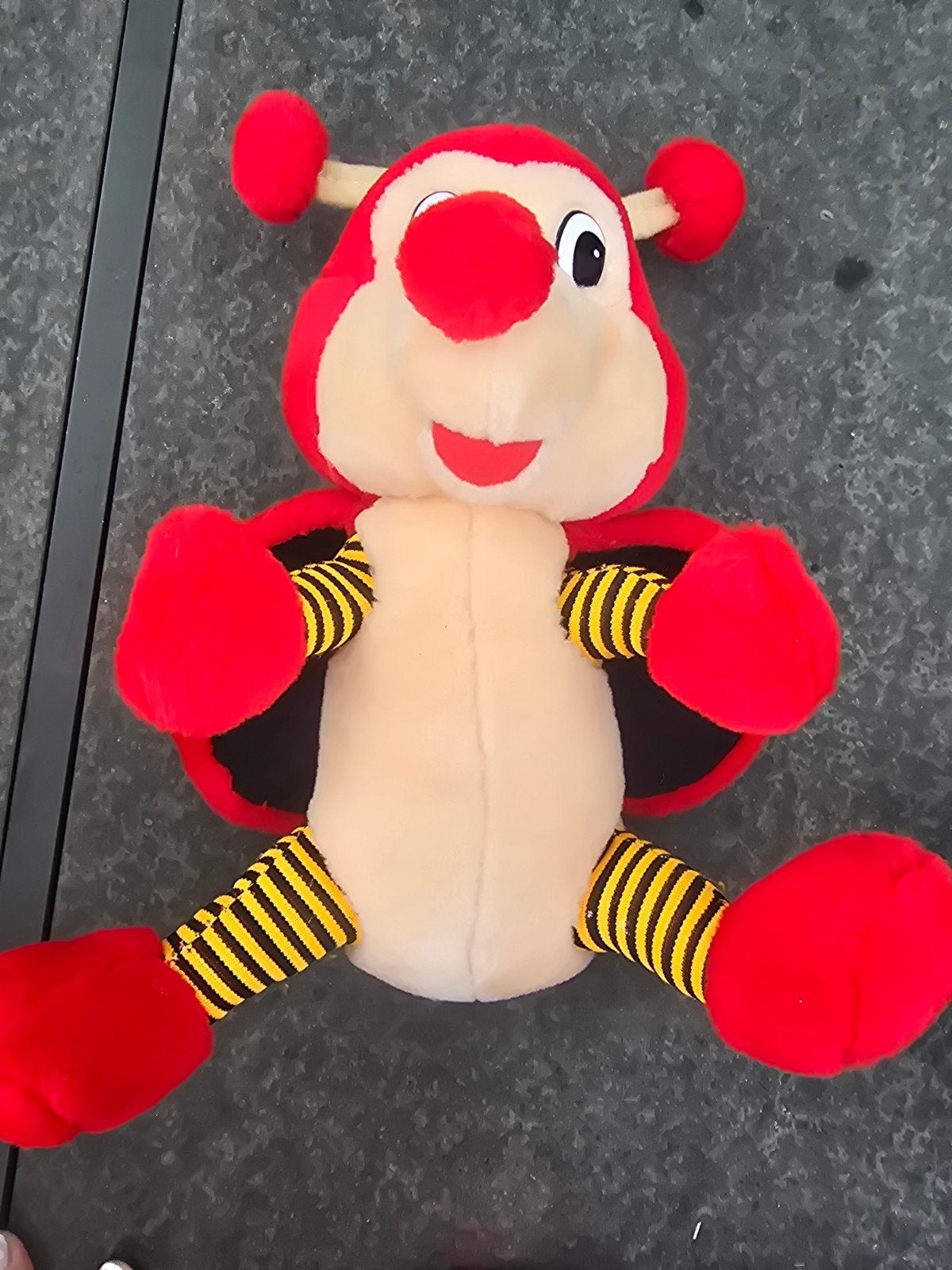 Rode lieveheersbeestje knuffel, Gebruikt, Overige typen, Ophalen of Verzenden, Middelgroot (20 tot 80 cm)