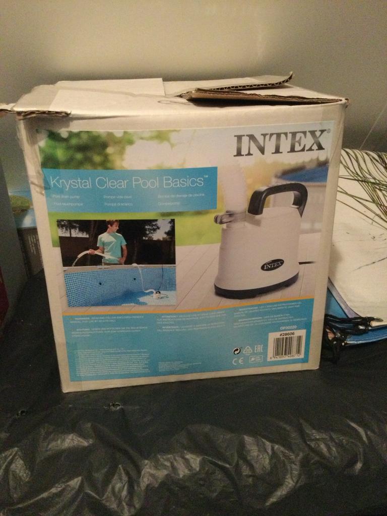 Intex Krystal Clear Pool Basics dompelpomp, Ophalen, Zo goed als nieuw, Overige typen