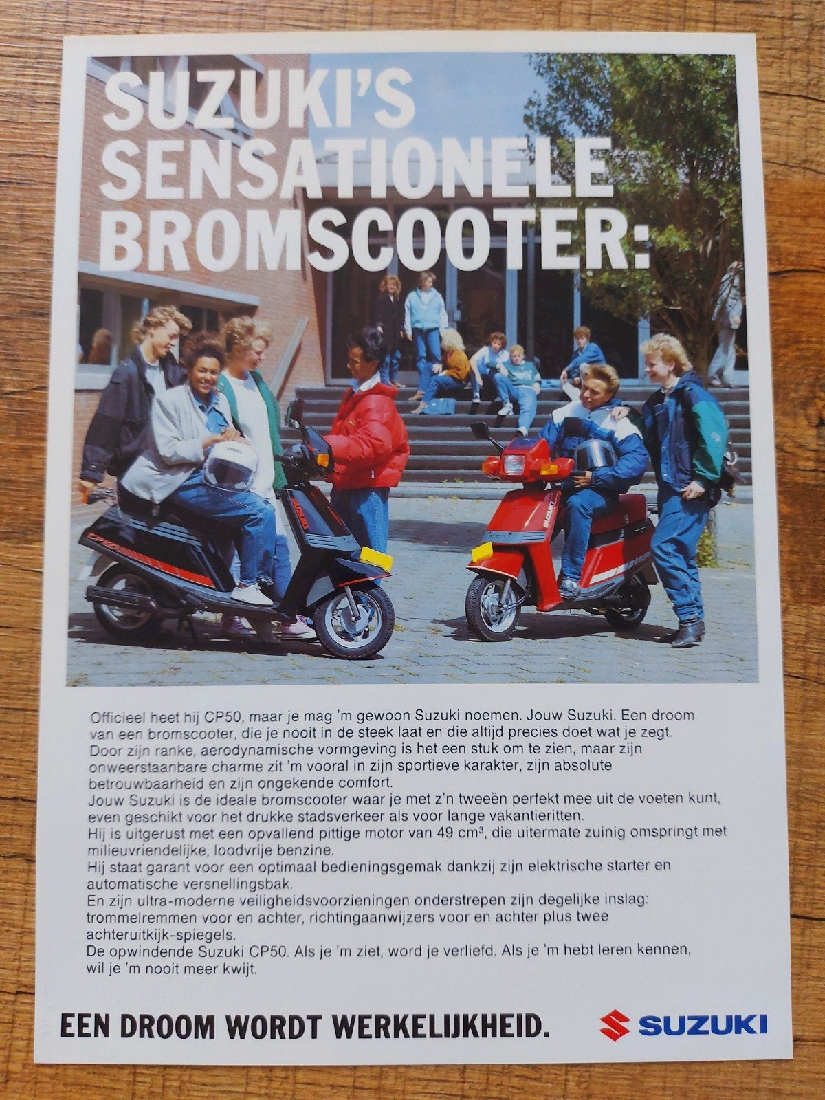 Suzuki CP 50 bromscooter folder sheet NL, Fietsen en Brommers, Ophalen of Verzenden, Gebruikt