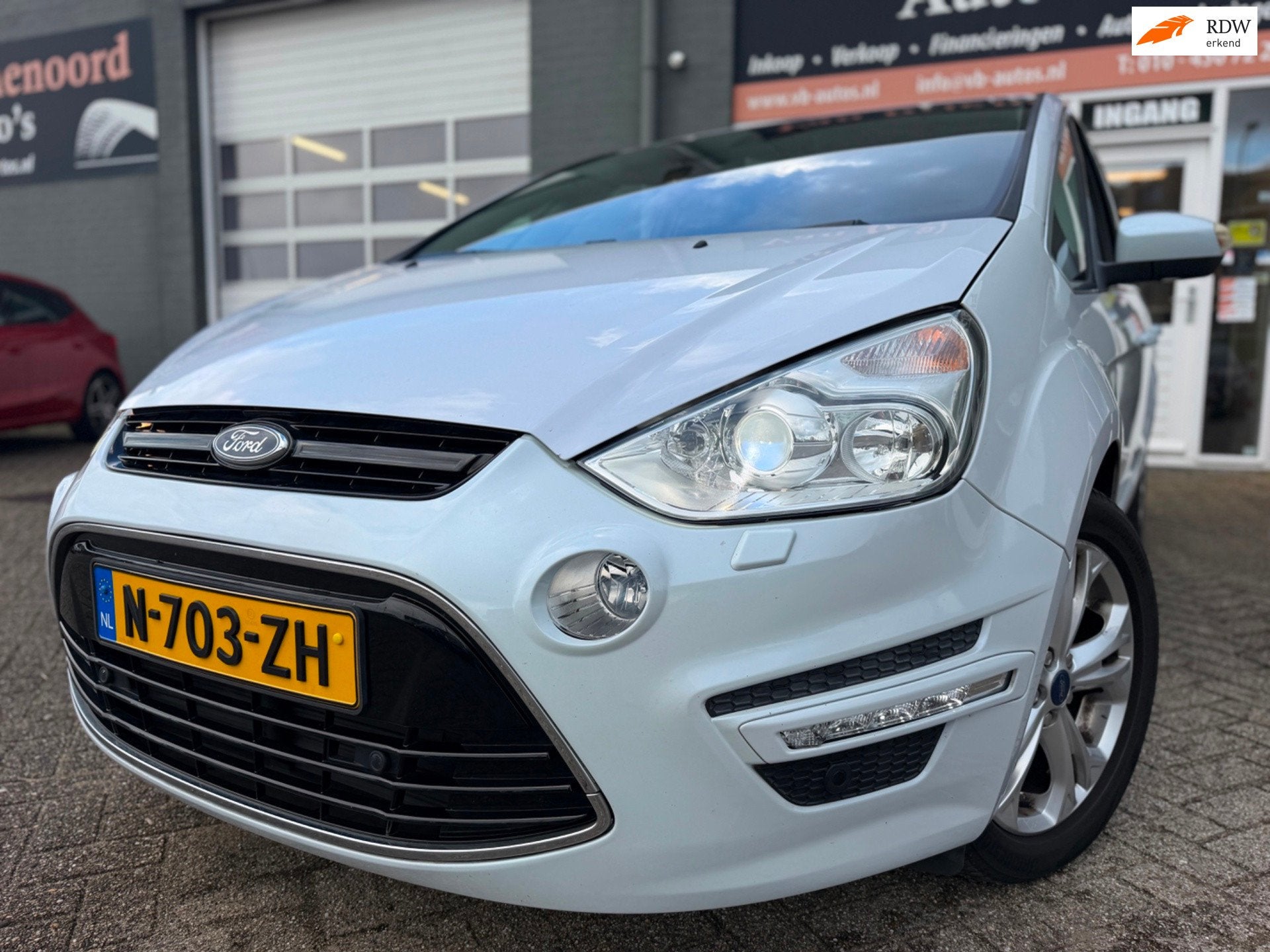 Ford S-Max 2.0 EcoBoost Titanium 7 pers in automaat met trek, Auto's, Euro 5, Stof, Gebruikt, Zwart