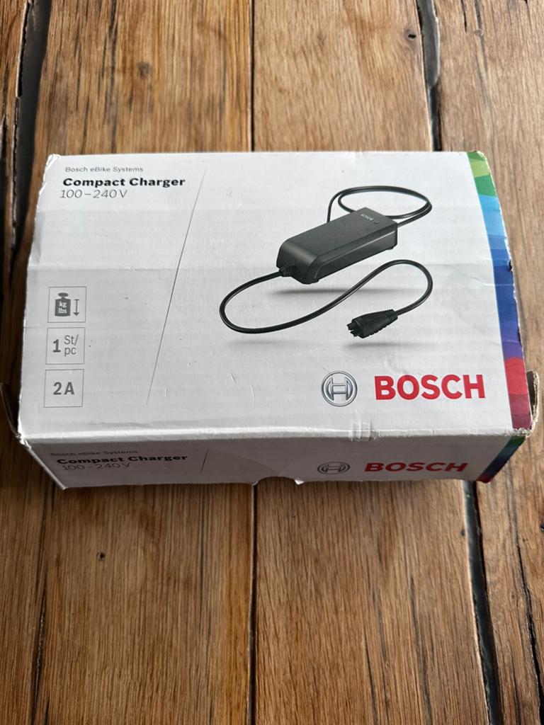 Bosch compact charger, Ophalen of Verzenden