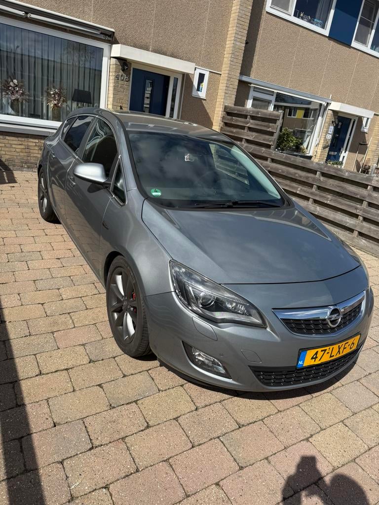 Opel Astra 1.6 16V 5D 2010 Grijs nieuwe apk, Auto's, Voorwielaandrijving, 4 cilinders, Handgeschakeld, 115 pk