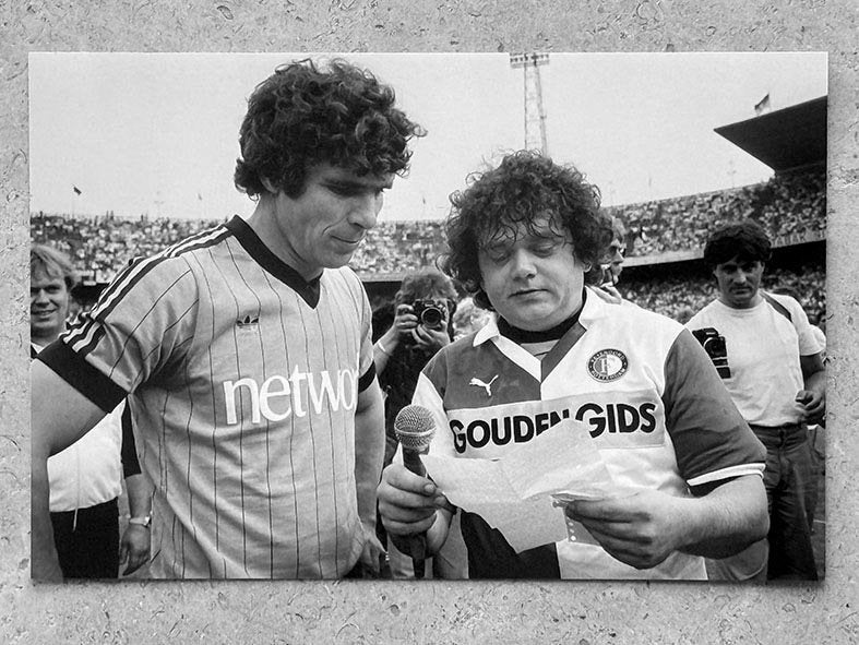 Org. z/w foto 20x30 cm Andre Hazes in F'noord shirt 04/06/83, Verzenden, Nieuw, Foto of Kaart