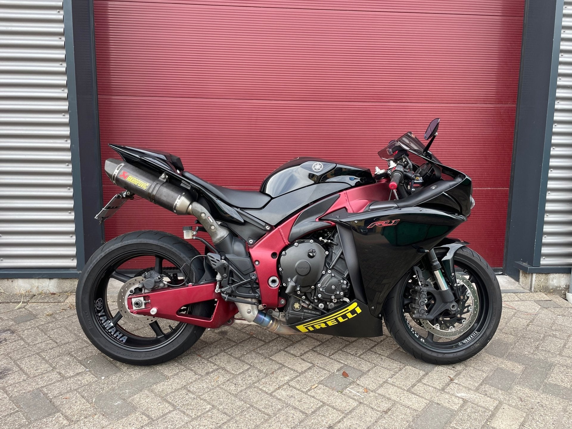 Yamaha YZF-R1 YZF R1 Big Bang Cirquit Akrapovic, Motoren, Motoren | Yamaha, Ivo@technoservicehoogendijk.nl, Jan Tinbergenstraat 8-b
2811DZ  Reeuwijk, NL