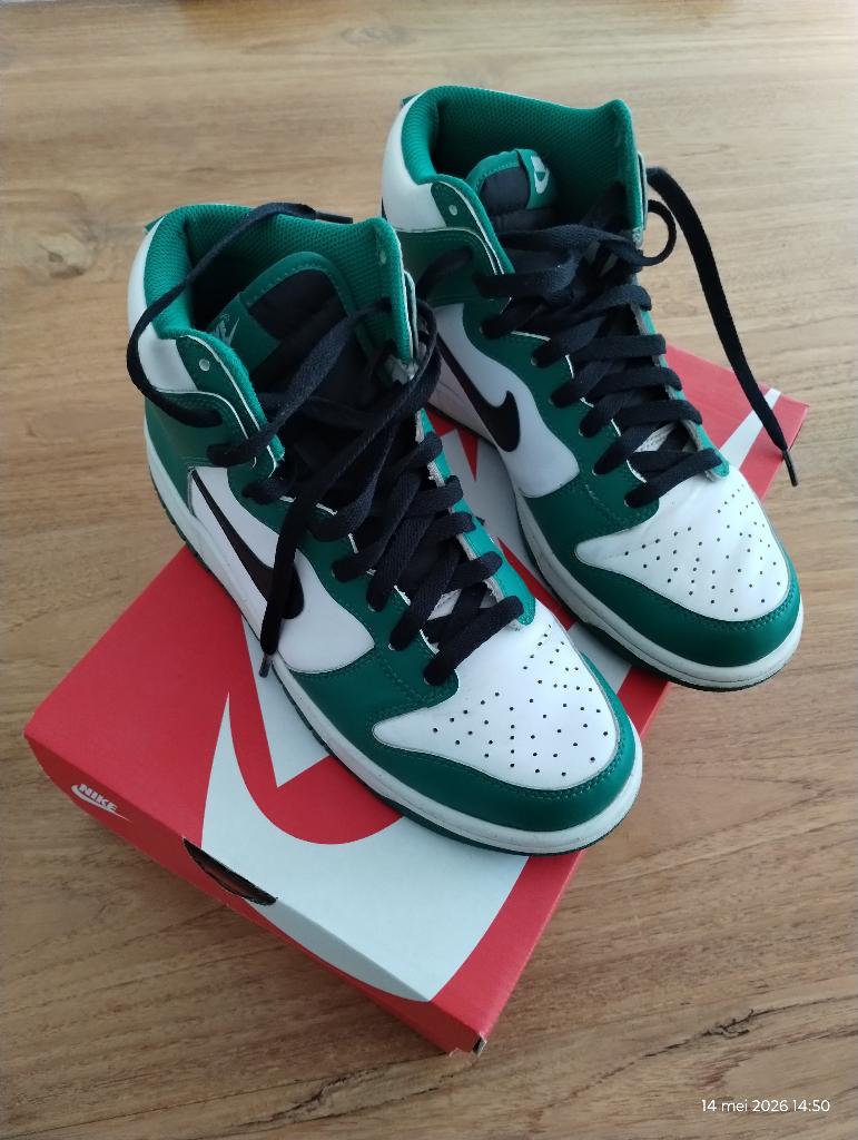 Nette Nike Dunk High, Kleding | Dames, Schoenen, Nike, Ophalen of Verzenden, Groen, Sneakers of Gympen