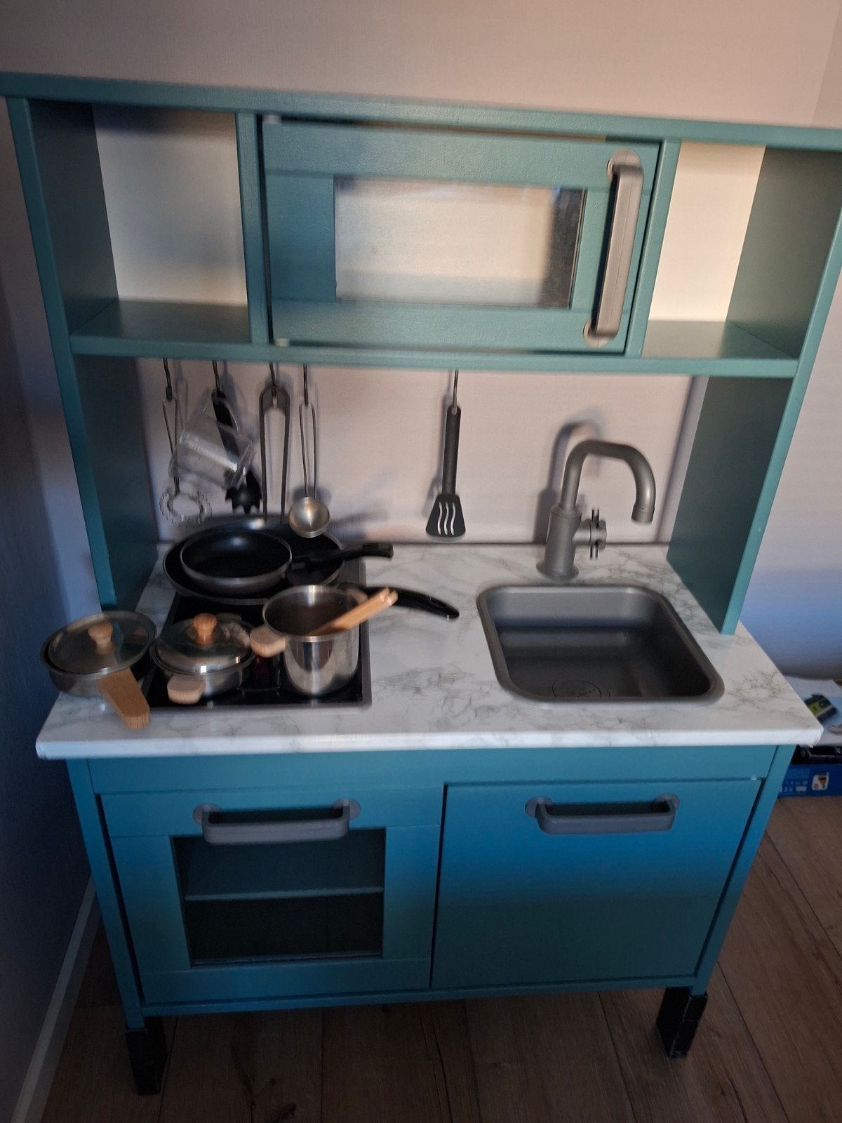 ikea keukentje met veel toebehoren, Ophalen, Zo goed als nieuw