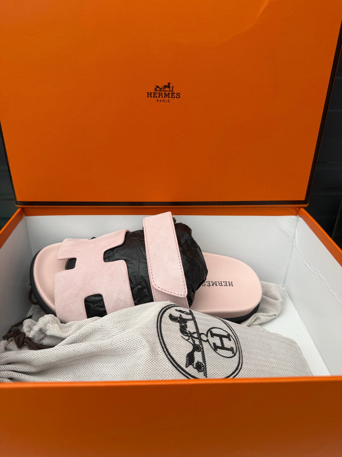 Hermes Chypre Sandalen Roze Suède, Nieuw, Roze, Sandalen of Muiltjes, Ophalen of Verzenden