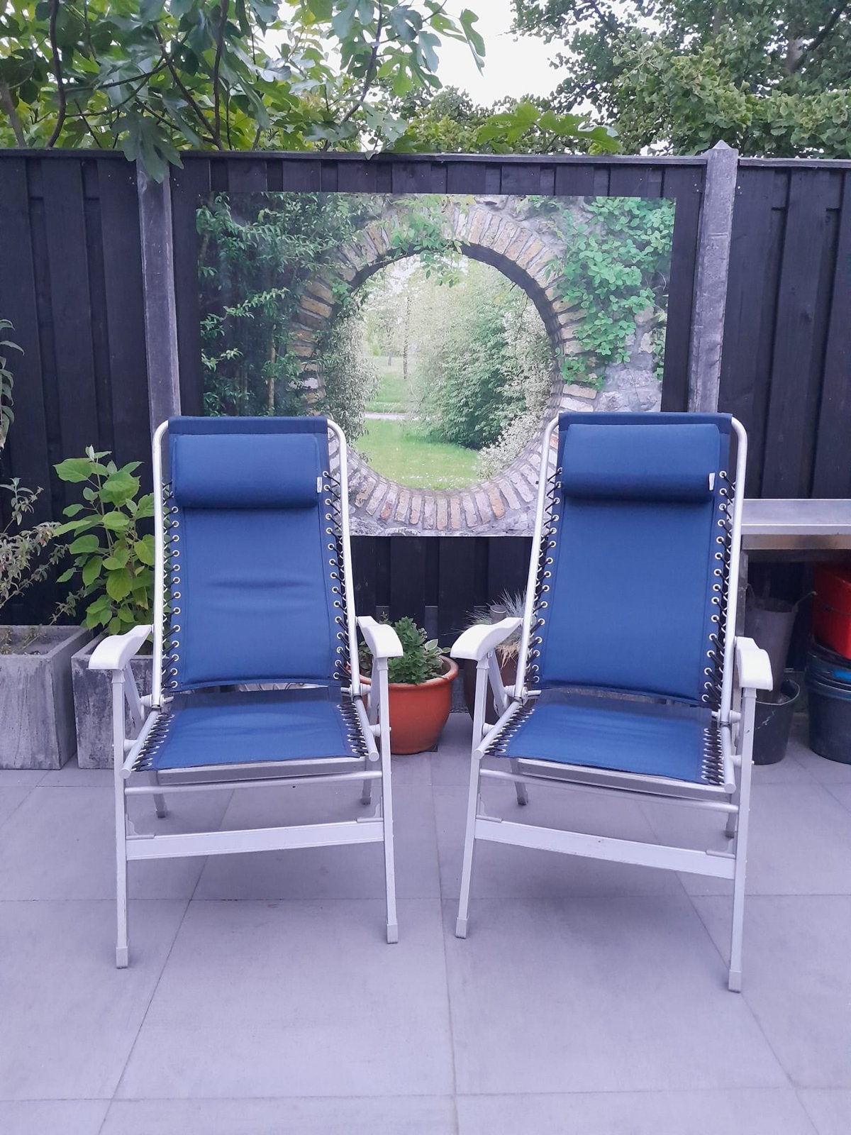 Te koop 2 tuinstoelen, Ophalen of Verzenden, Gebruikt, Kunststof