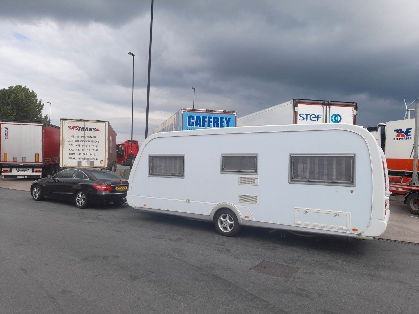 Tabbert Jeunesse 5.60, Caravans en Kamperen, Caravans, Gascomfoor, Rondzit, Tabbert, Frans bed