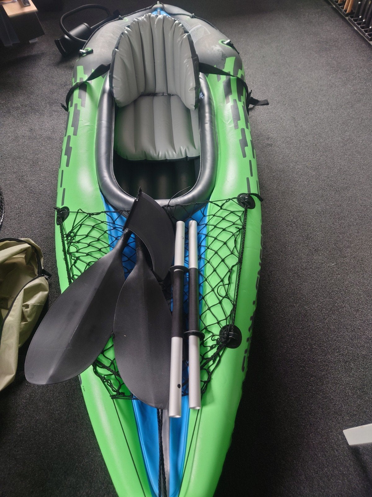Opblaasbare Kajak met Peddels, Watersport en Boten, Kajaks, Zo goed als nieuw, 1-persoons, Opblaasbaar, Ophalen