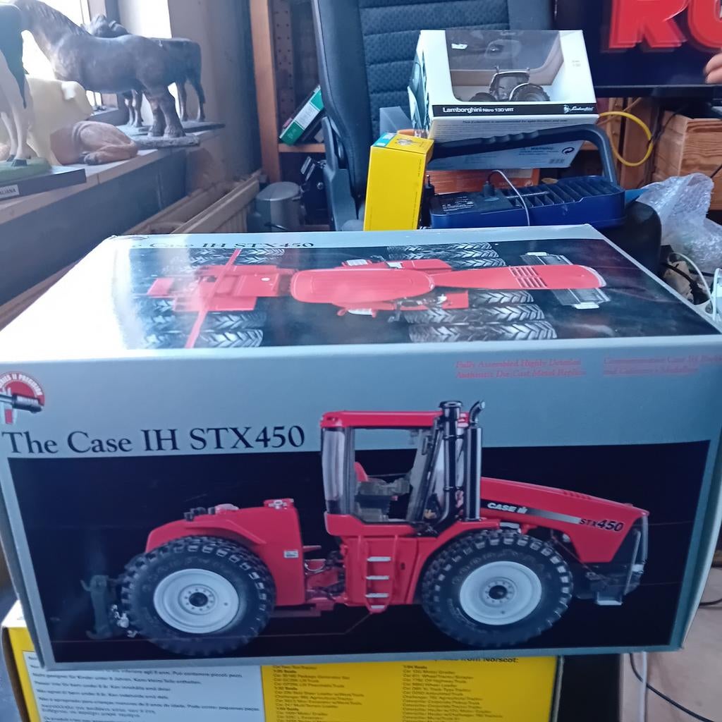 ERTL Case IH STX450 Tractor 1:32 - Nieuw in Doos #14102, Ophalen of Verzenden, Nieuw, Tractor of Landbouw, ERTL