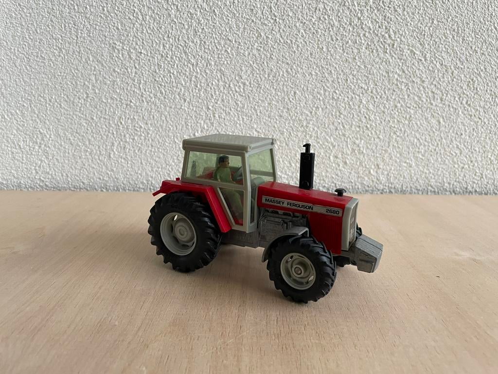 Britains Massey Ferguson MF-2680 tractor, Ophalen of Verzenden, Gebruikt, Tractor of Landbouw, Britains