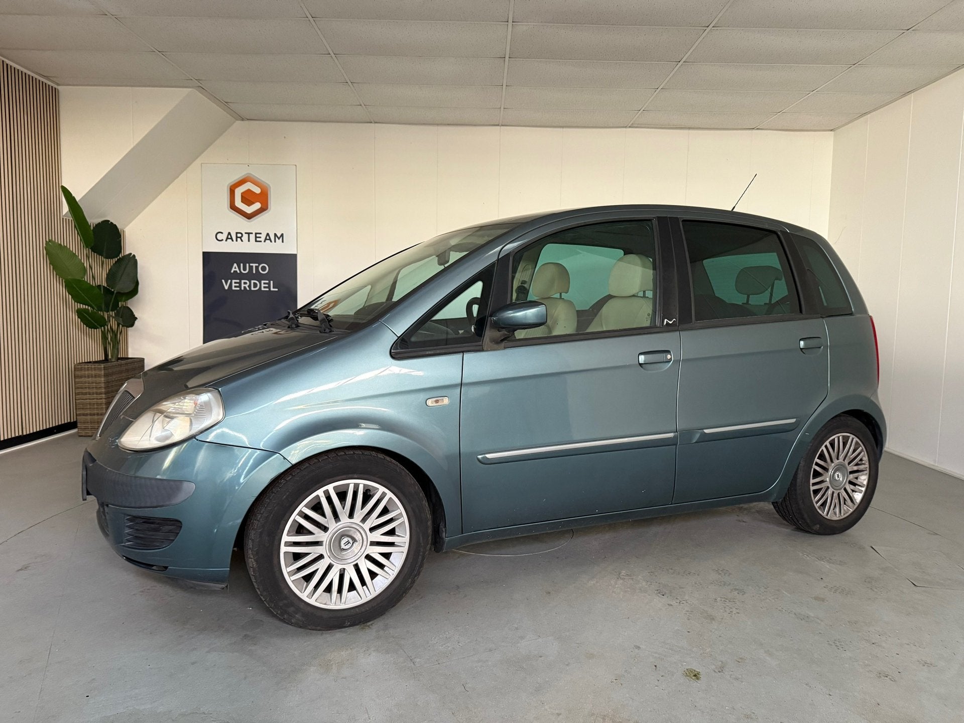Lancia Musa 1.4-16V Platino Automaat, Airco, LMV, Carplay/Na, Auto's, Lancia, Voorwielaandrijving, Gebruikt, 400 kg, Origineel Nederlands