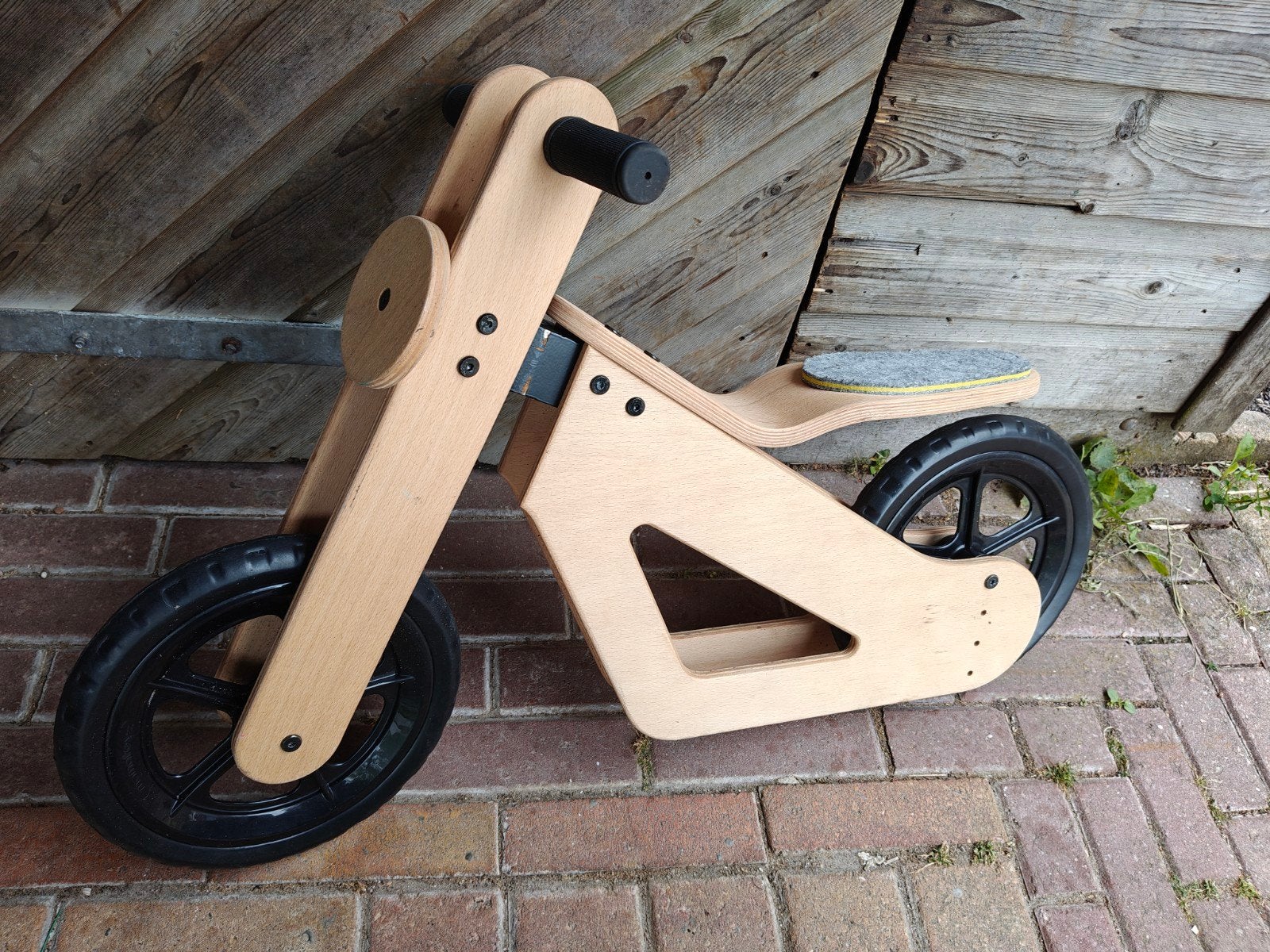 Houten Loopfiets (motor), Ophalen, Loopfiets