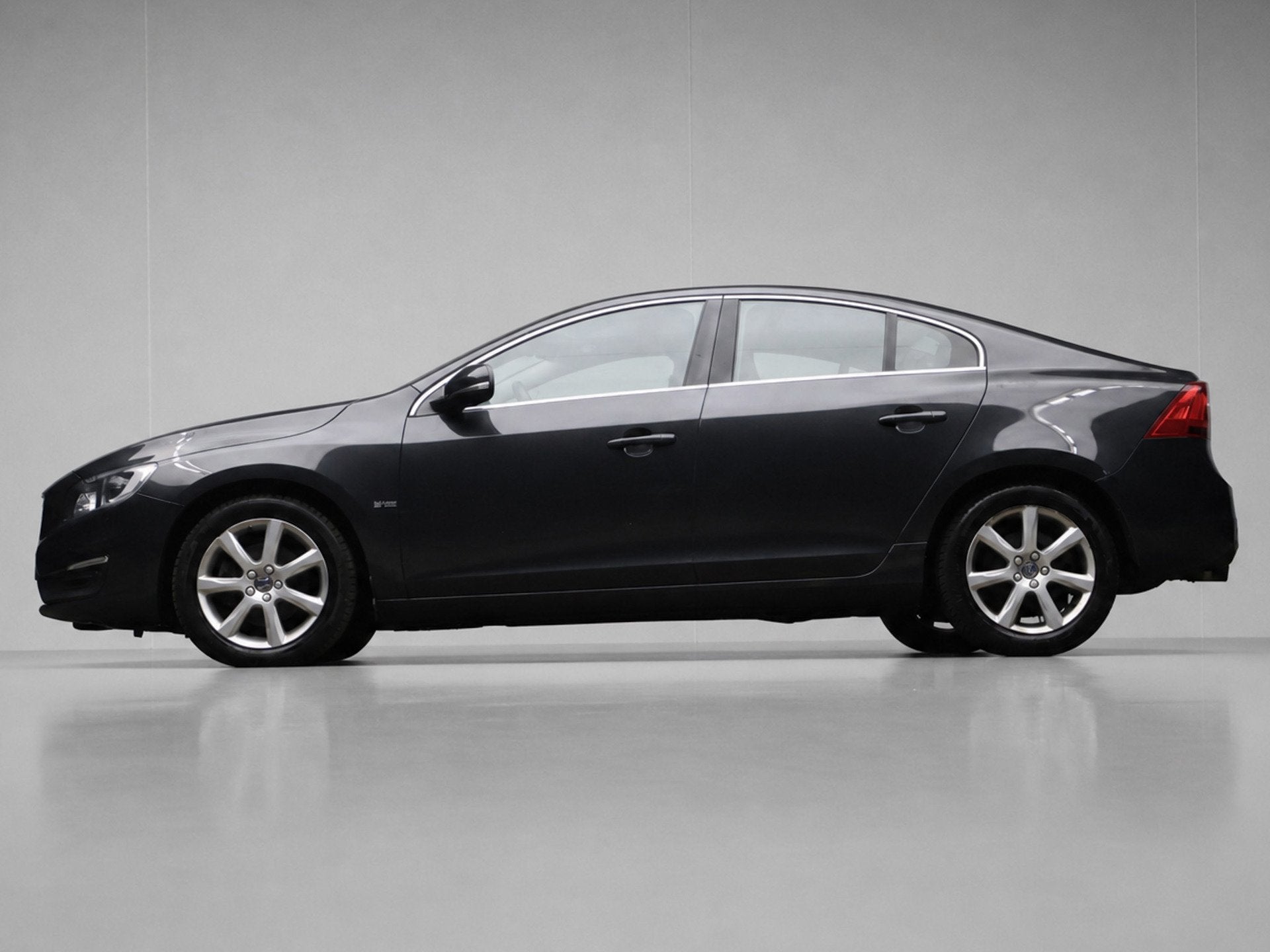 Volvo S60 2.0 T3 Summum Sport (NAVI,LEDER,LED,CRUISE,TREKHAA, Auto's, Voorwielaandrijving, Euro 6, 4 cilinders, 1969 cc