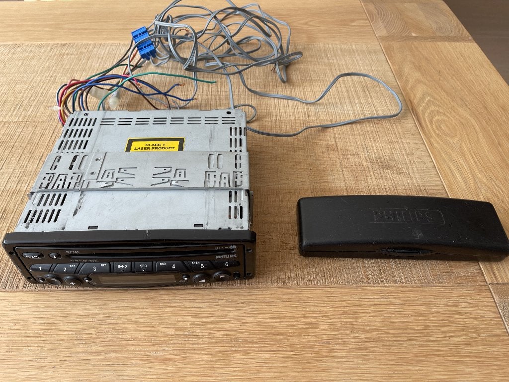 Philips DC902 Autoradio met CD-speler, Auto diversen, Ophalen of Verzenden, Gebruikt