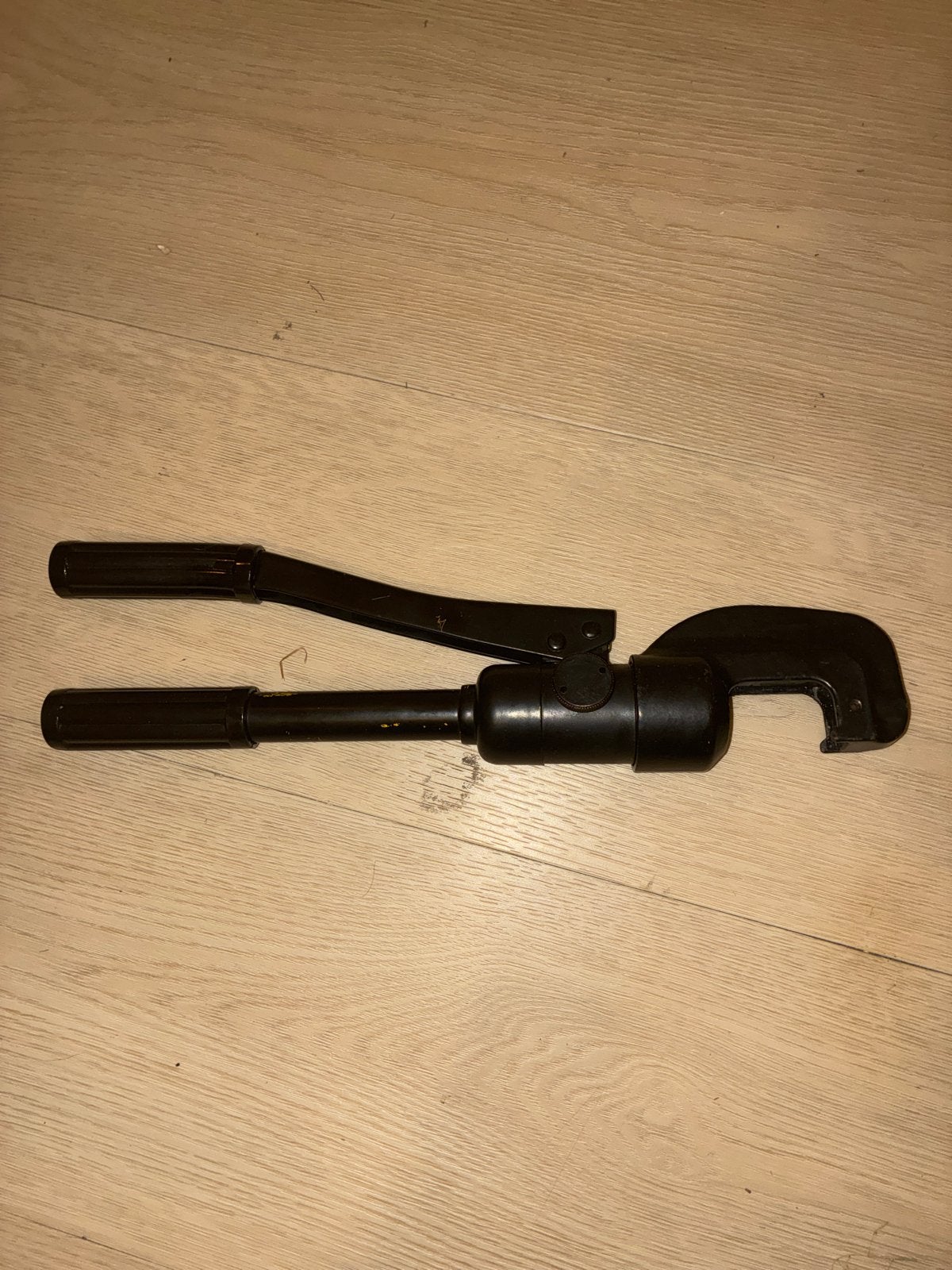 Hydraulische betonschaar (exclusief mesjes), Doe-het-zelf en Verbouw, Ophalen, Gebruikt, Snijgereedschap