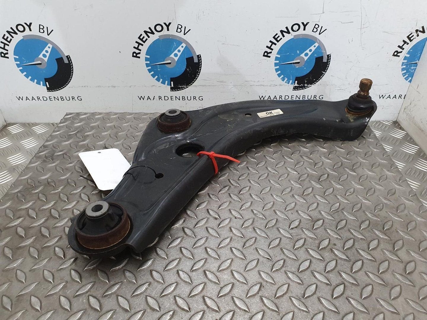 NISSAN QASHQAI TEKNA DRAAGARM ONDER RV 2019, Gebruikt, -, -, Ophalen of Verzenden