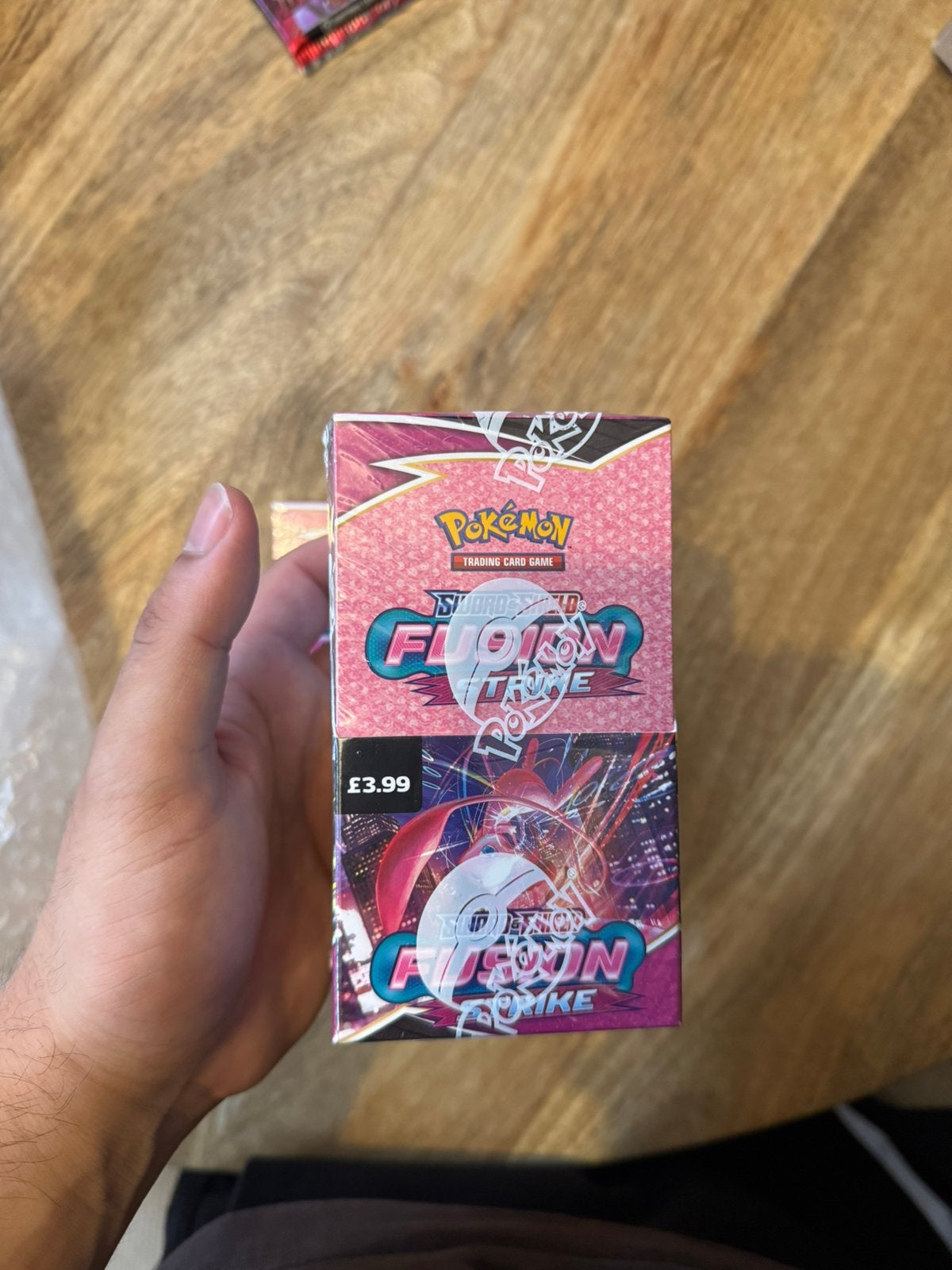 Fusion Strike Halve Booster Box sealed, Ophalen of Verzenden, Nieuw, Boosterbox, Foil